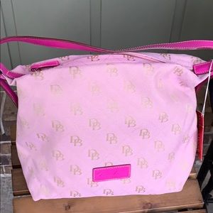 Dooney &Bourke small shoulder sac